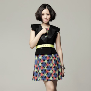 国产亲妺妺乱的性视频
